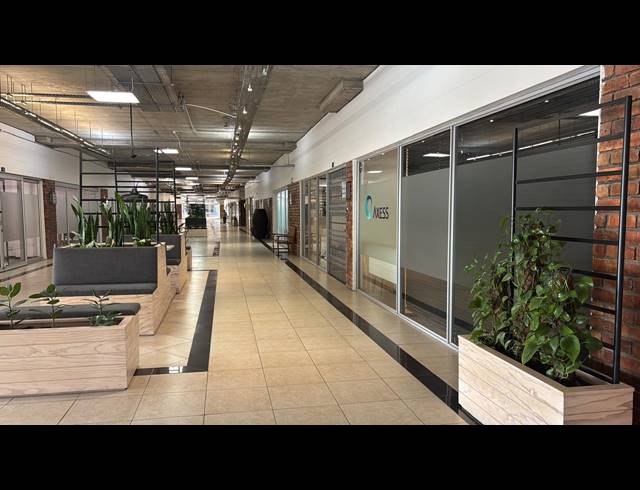 175M² BUSINESS TO LET IN NORTHGATE BUSINESS PARK